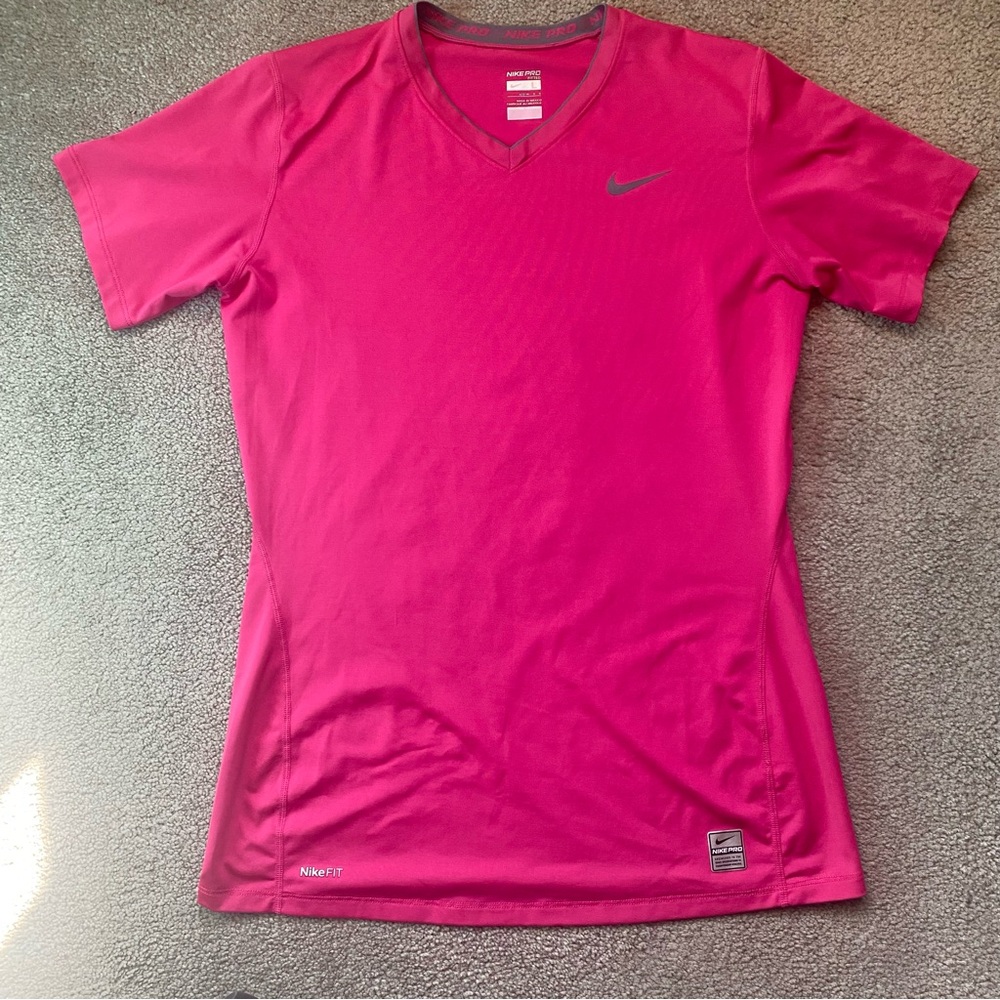 Nike Women's Bright Pink Short Sleeve Tee Size Large 12/14